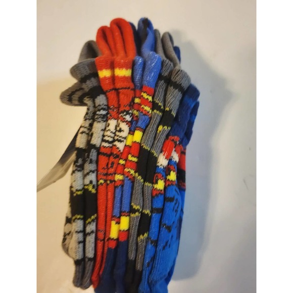 Justice League Kids 5 pack Ankle Socks. Size 7-10. NWT - Picture 4 of 4